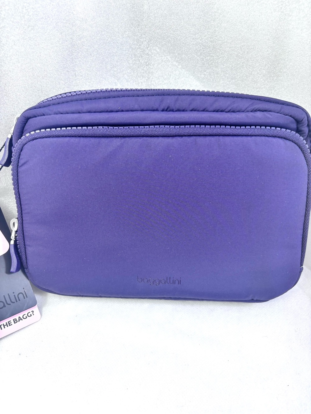 Baggallini Modern Belt Bag. Plum.